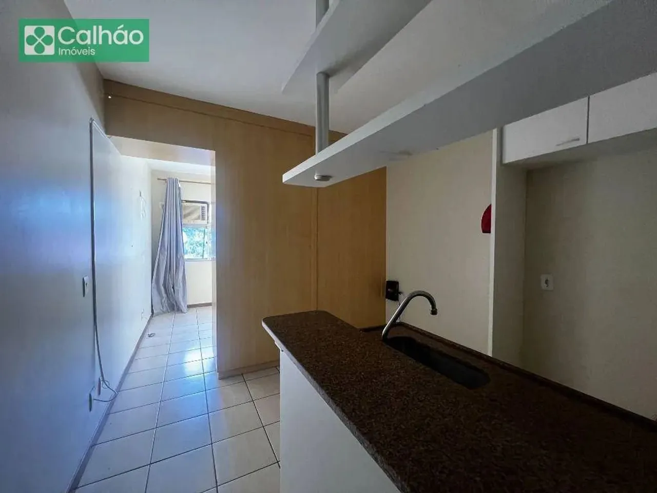 ALUGUE JÁ SUA KITNET NO SUDOESTE! Compacta, prática e no endereço mais desejado do bairro!