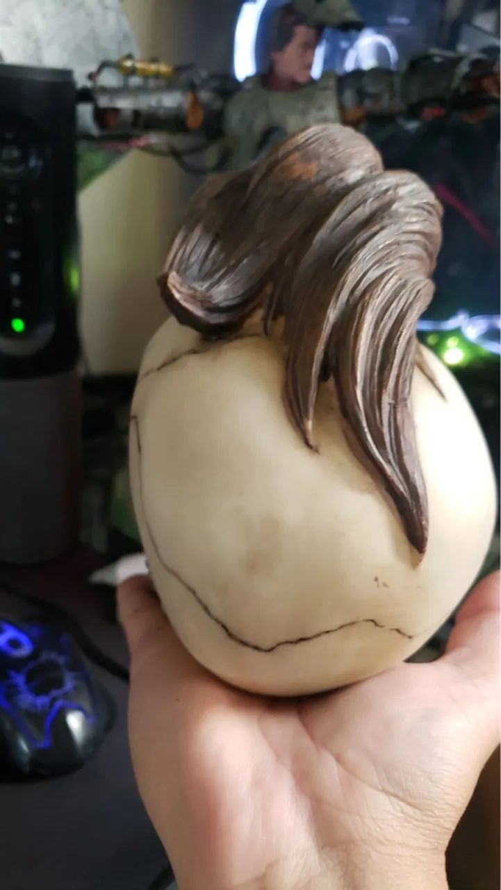 Crânio Decorativo com Cabelo e Barba - Foto 4