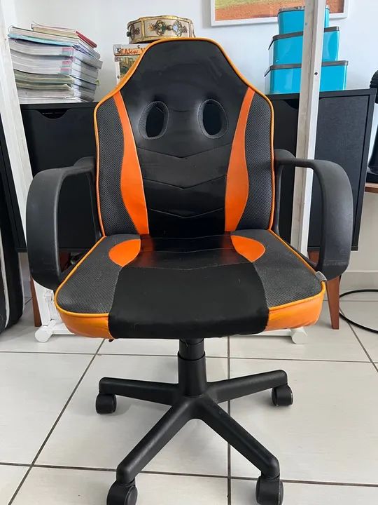 Cadeira Gamer infantil regulável Tok&Stok 