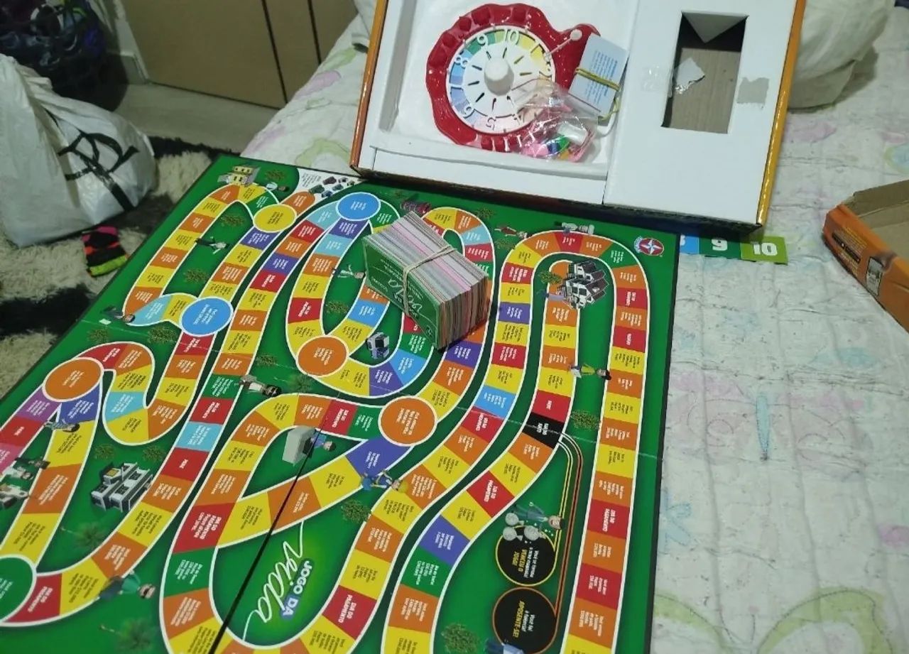 Jogo de Tabuleiro - Jogo da Vida - Foto 2