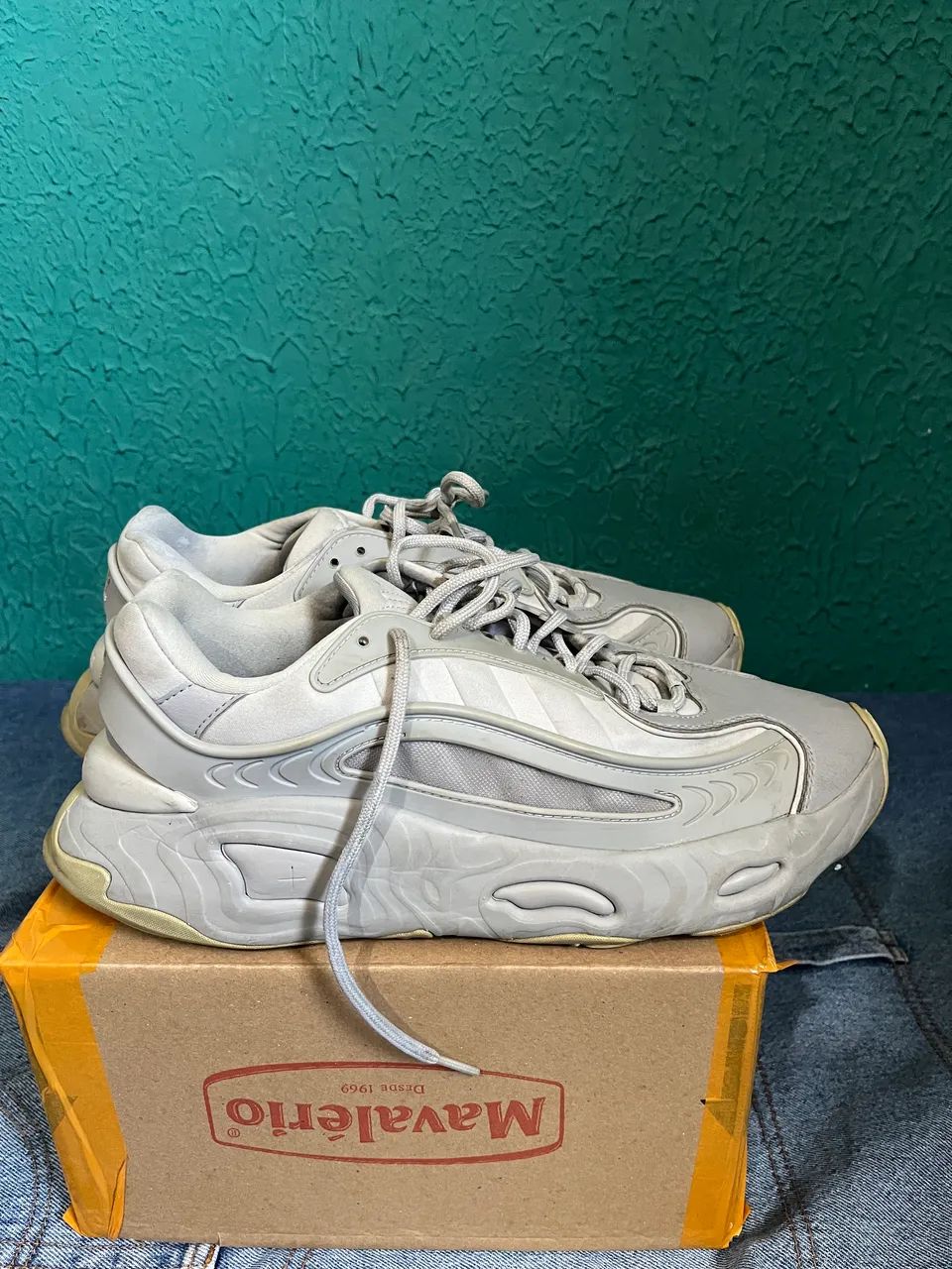 Tenis Adidas Oznova 41 - Foto 2