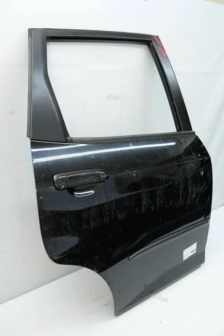 Porta traseira lado direito Honda Fit - Foto 2