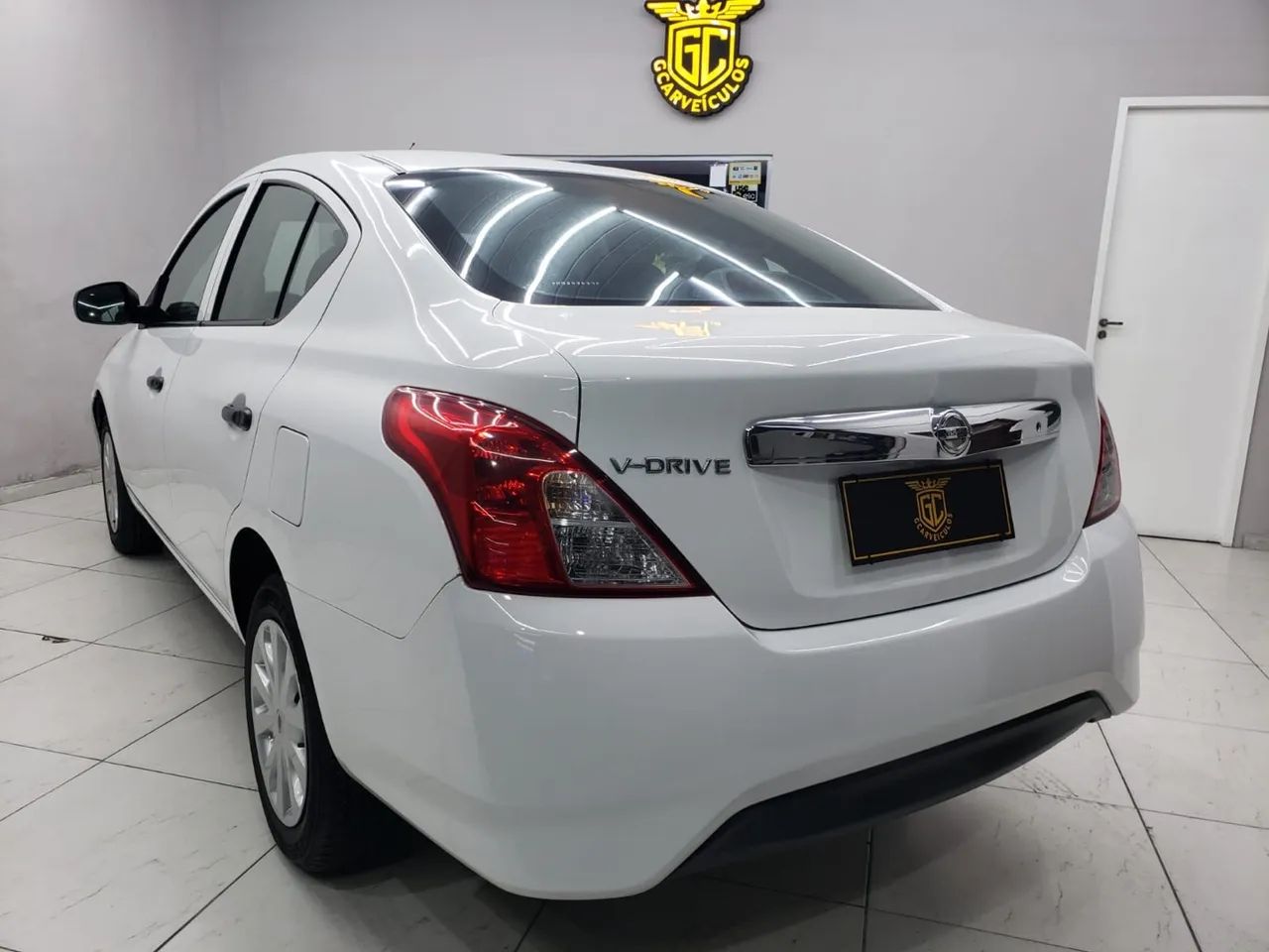 Nissan versa 1.6 mecânico 2021 muito novo - Foto 5