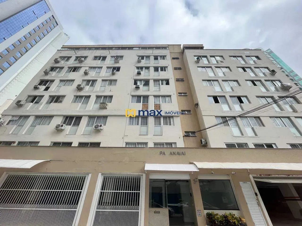 Locação: Apartamento com 1 Dormitório. Bairro: Pioneiros (Balneário Camboriú).
