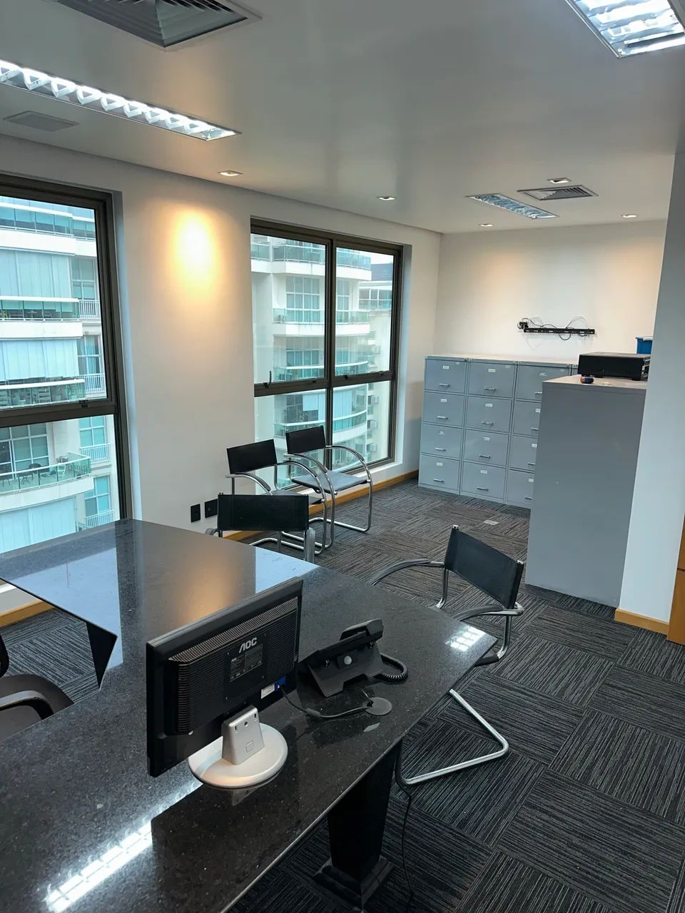 Le Monde Barra - Alugo sala comercial montada - Foto 2