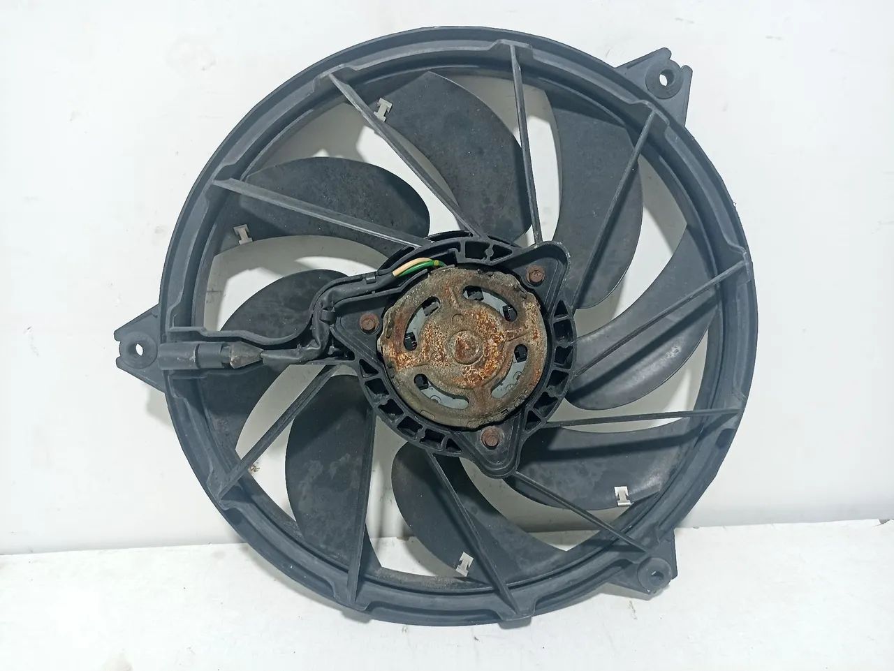 Ventoinha Eletroventilador Peugeot 206 207 Com Defletor Original Ventoinha Peugeot 206 207 - Foto 2