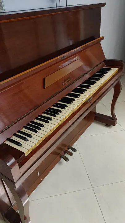 Piano armário Meister