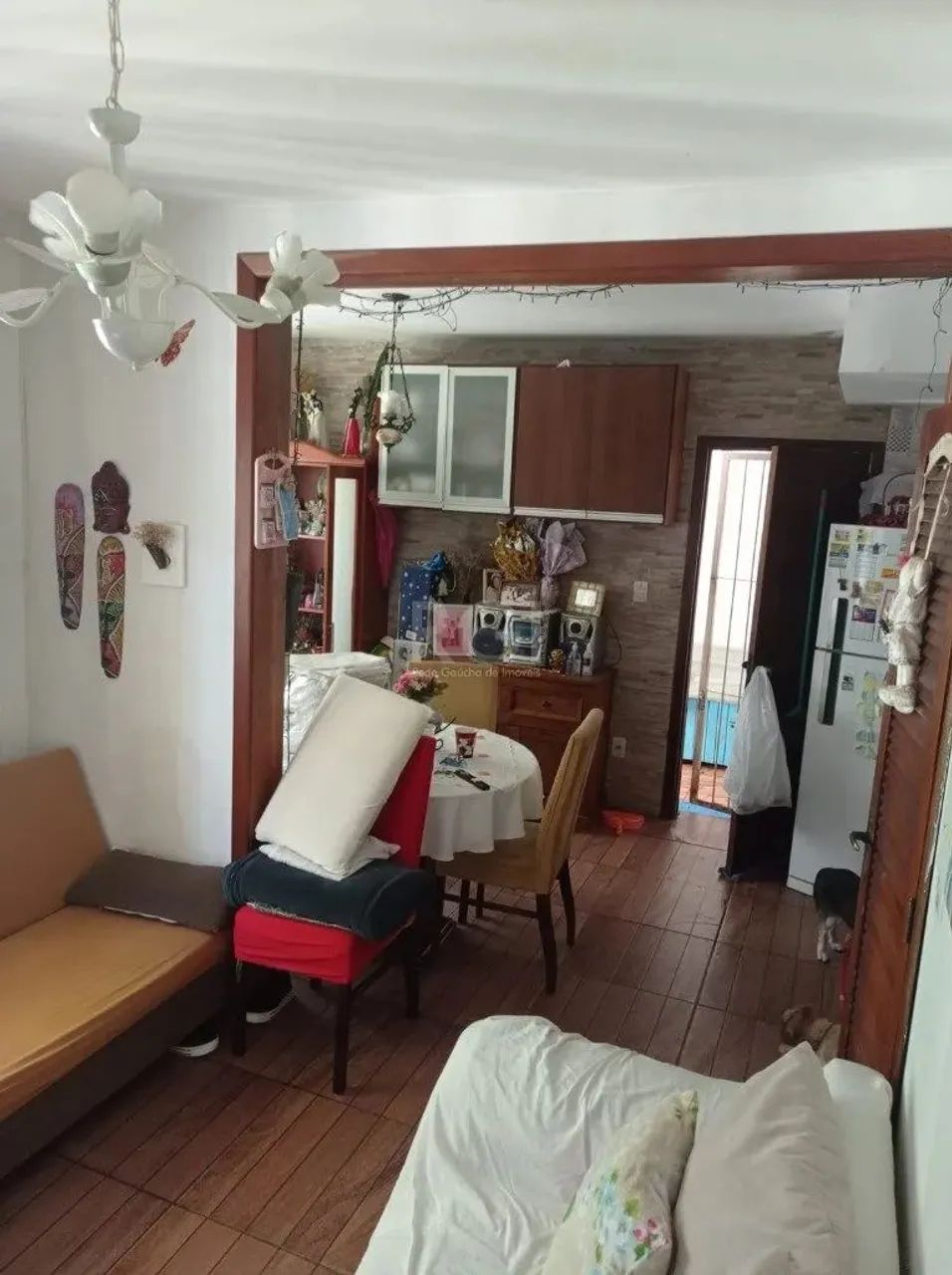 Vende-se belo sobrado com 2 Dormitórios, Sala, Cozinha, 02 banheiro e Vaga para 1 carro. A - Foto 2