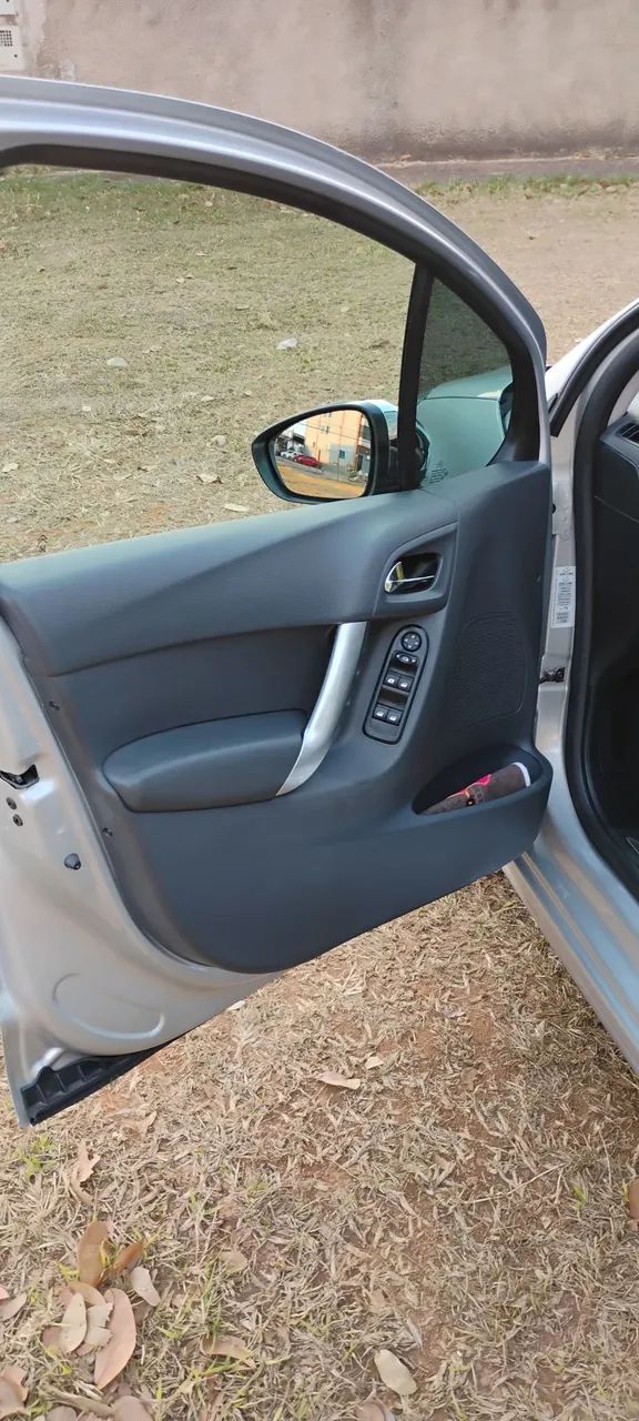 C3 exclusive 1.6 AUT. 36.500 km rodados 2o dono  - Foto 11