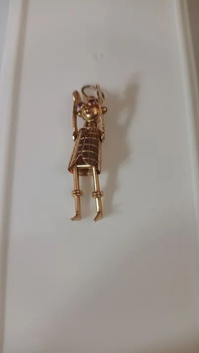Pingente de ouro rosado modelo robô com movimento  - Foto 4