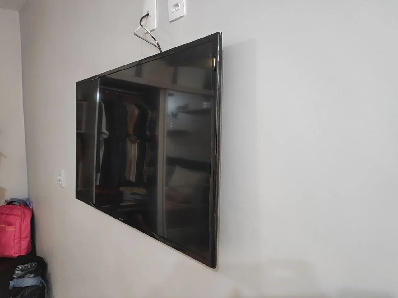 Tela trincada - Smart TV Samsung 43 polegadas UN43J5200 - Foto 3