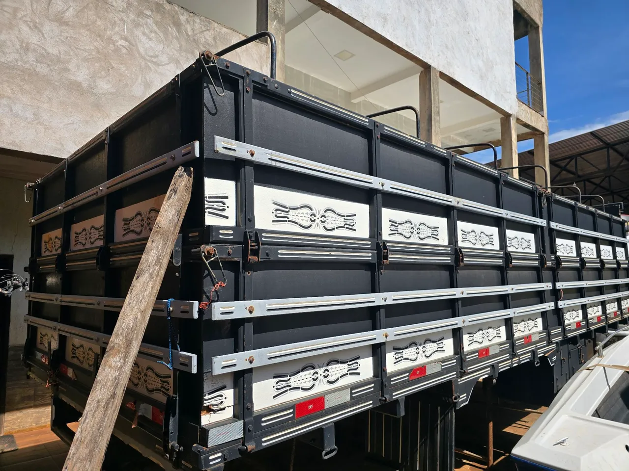 Carroceria Graneleiro p/ Caminhão TOCO 6,70 X 1,30
