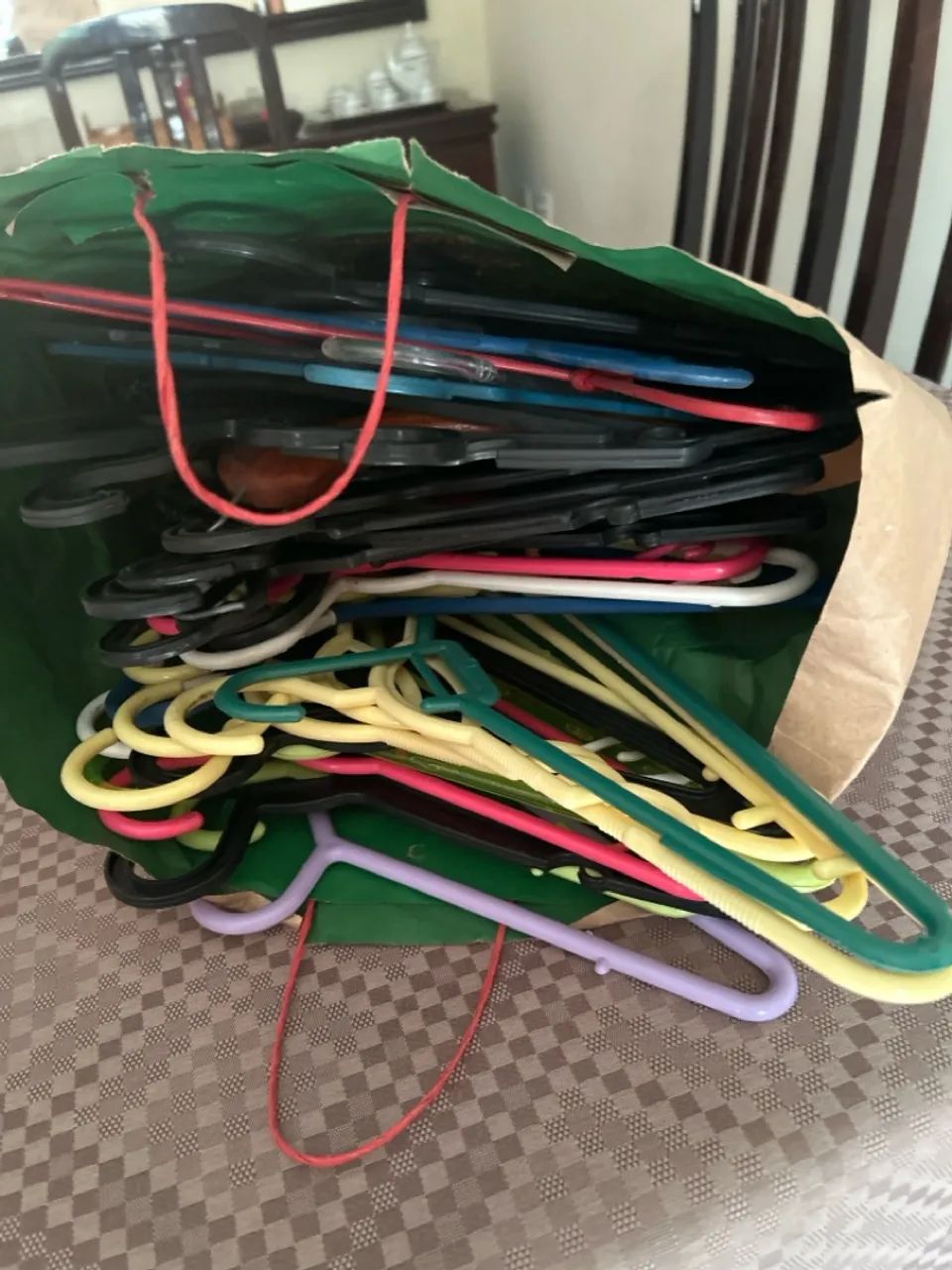 45 cabides - por 23,00 