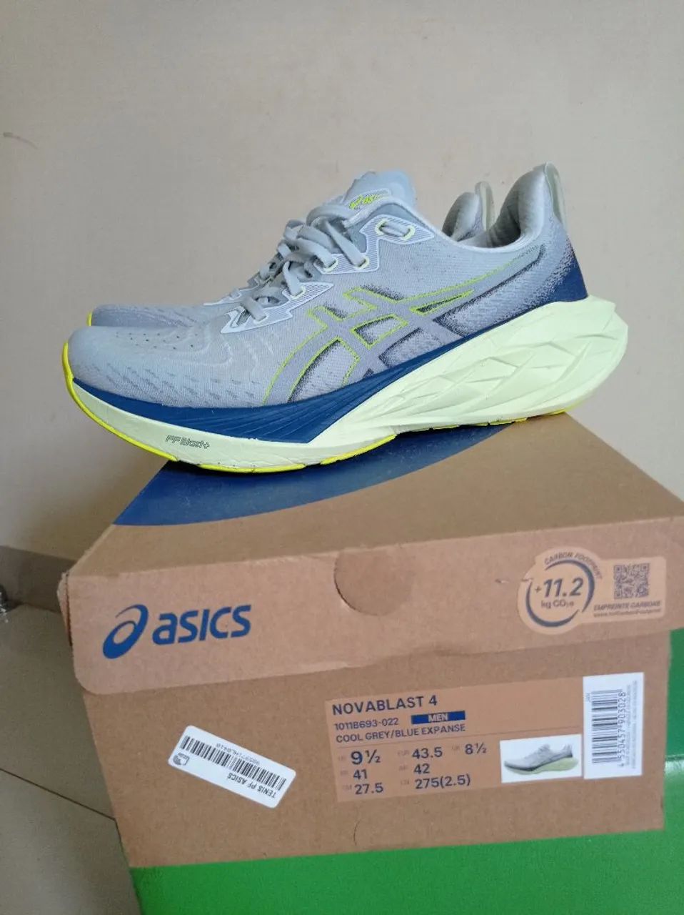 Tênis Asics Novablast 