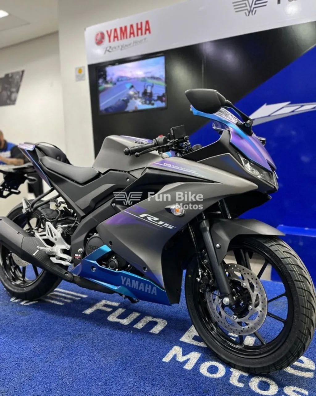 NOVA R15 CONNECTED 25/25 - PRONTA ENTREGA - MELHOR PREÇO DO RIO - USADA NA TROCA
