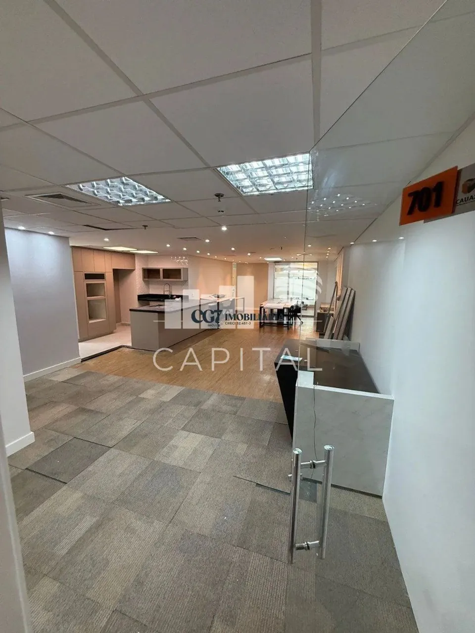 Sala Comercial  126 m² para Venda ou Locação - Edifício Cauaxi Empresarial