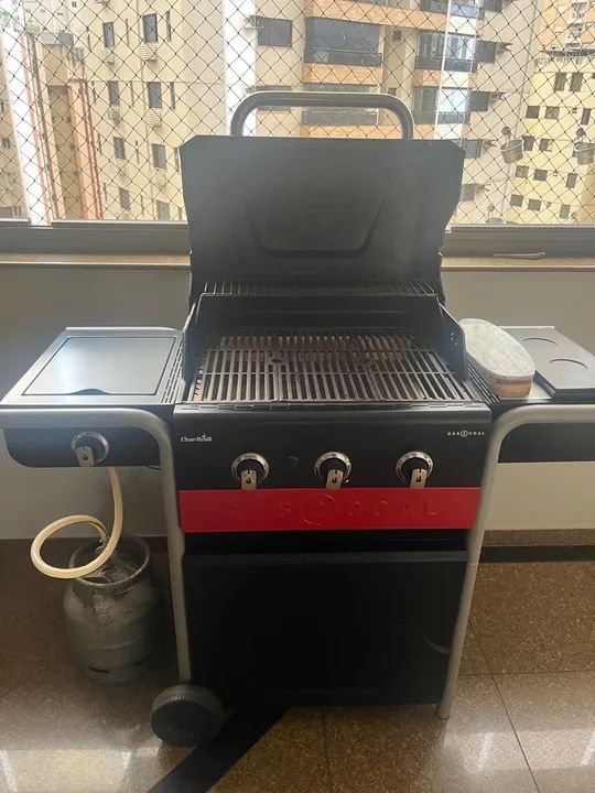 Churrasqueira Char-Broil a carvão e a gas - Foto 2