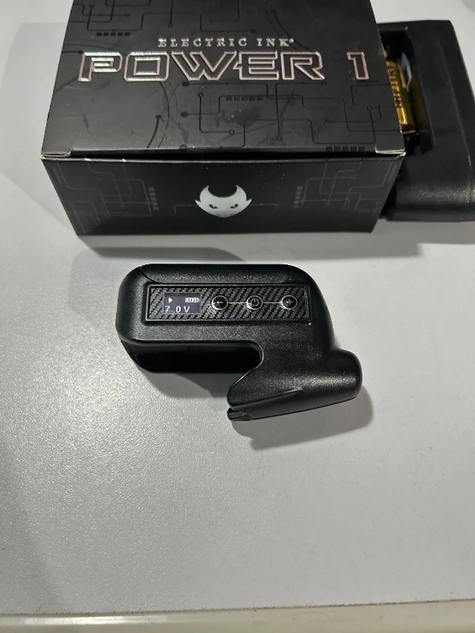 Fonte sem fio POWER 1 para máquina de tatuagem Electric Ink + 2 baterias + Carregador - Foto 3