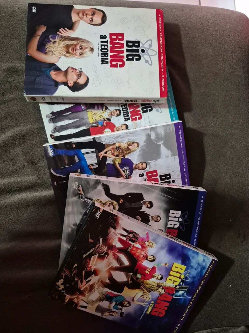 Coleção  Big Bang a teoria  - Foto 4