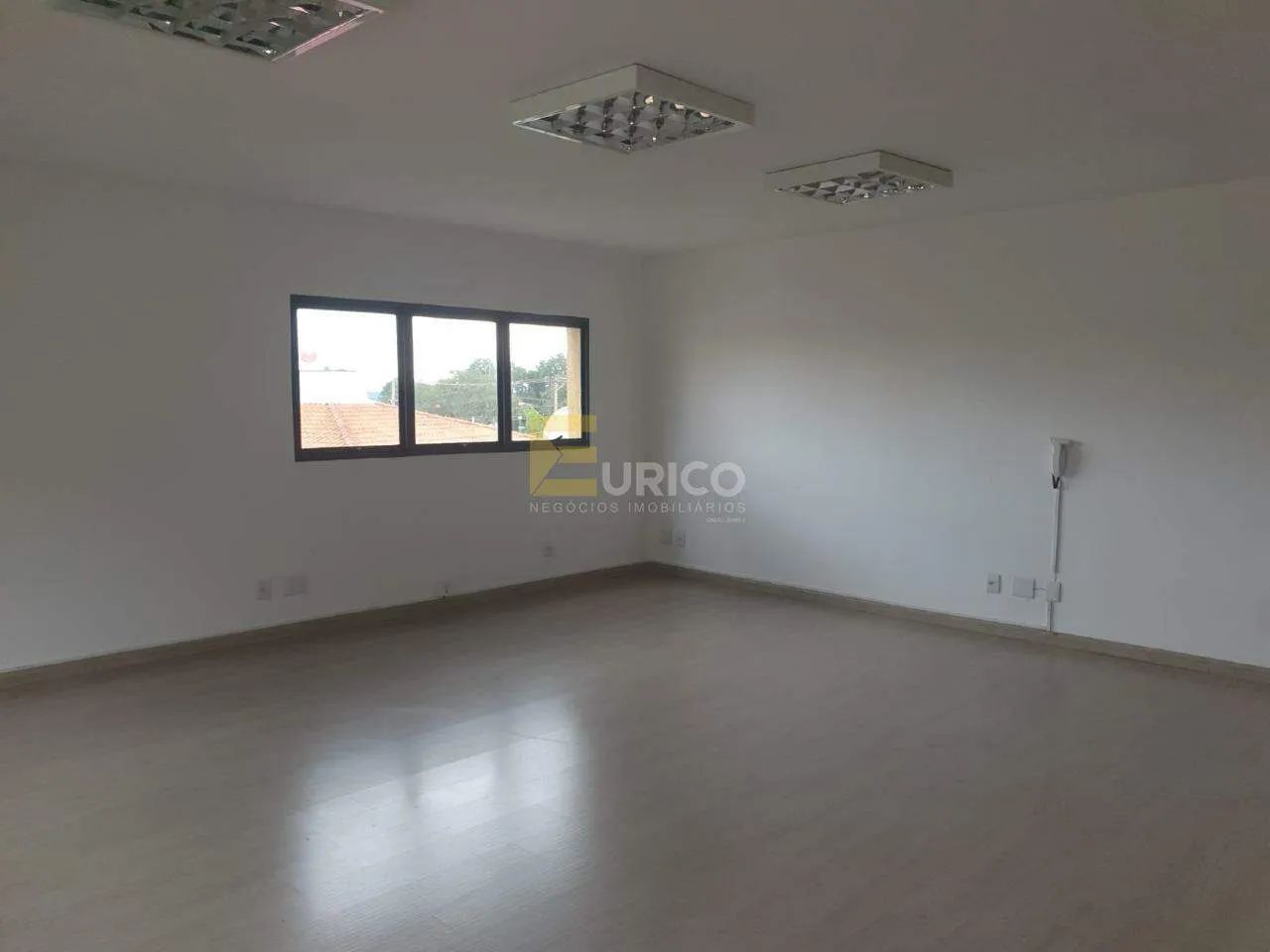 ALUGA-SE SALA COMERCIAL NO PORTAL DE VINHEDO/SP