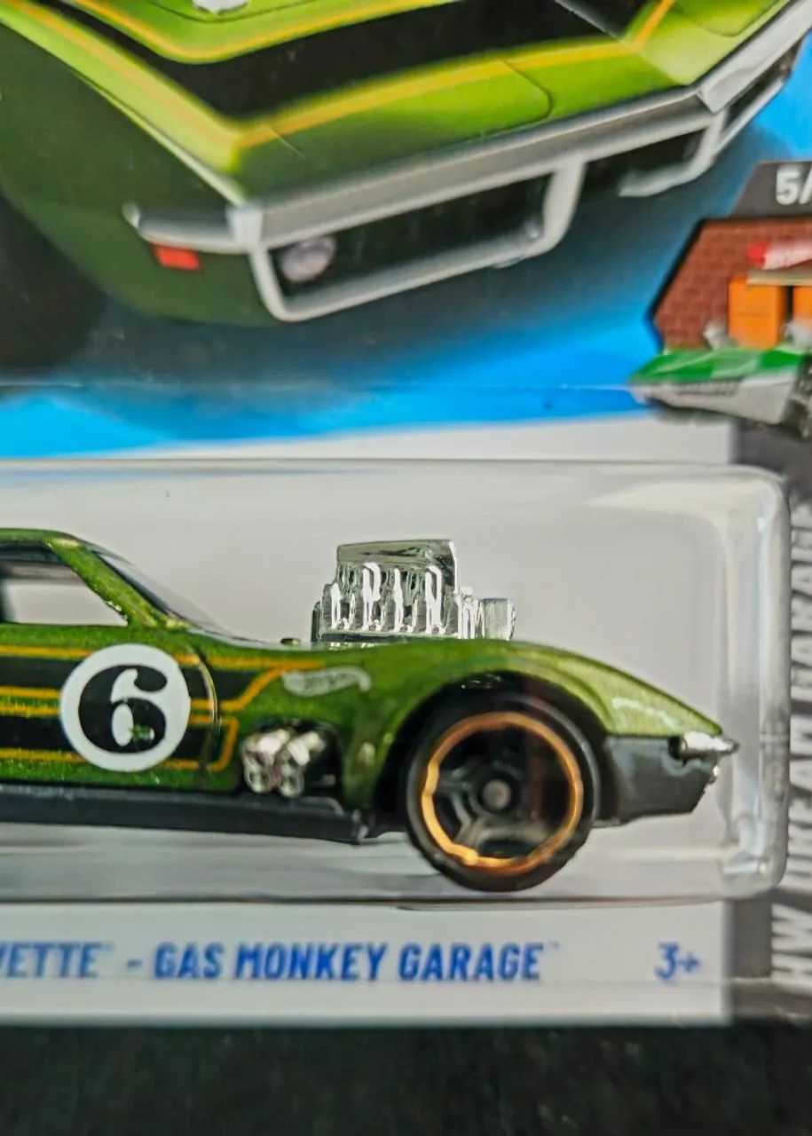 Hot Wheels 68 Corvette Gas Monkey Garage  - Foto 2