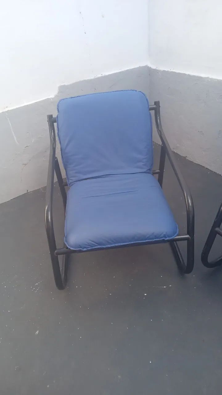 Conjunto de poltronas e sofá de 2 lugares - Foto 3