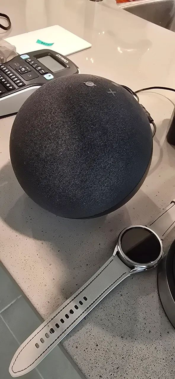 Amazon ALEXA grande 4th geração - Foto 2
