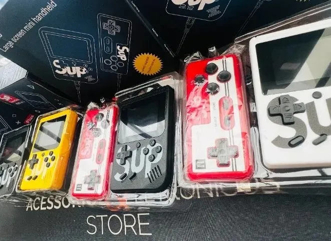 Vídeo Game Portátil 400 jogos com Controle