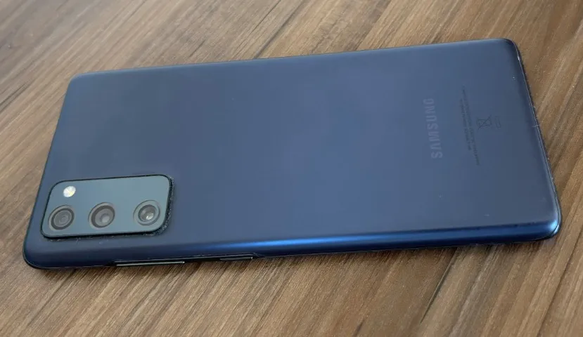 Celular Samsung Galaxy S20 FE - Bateria 100%