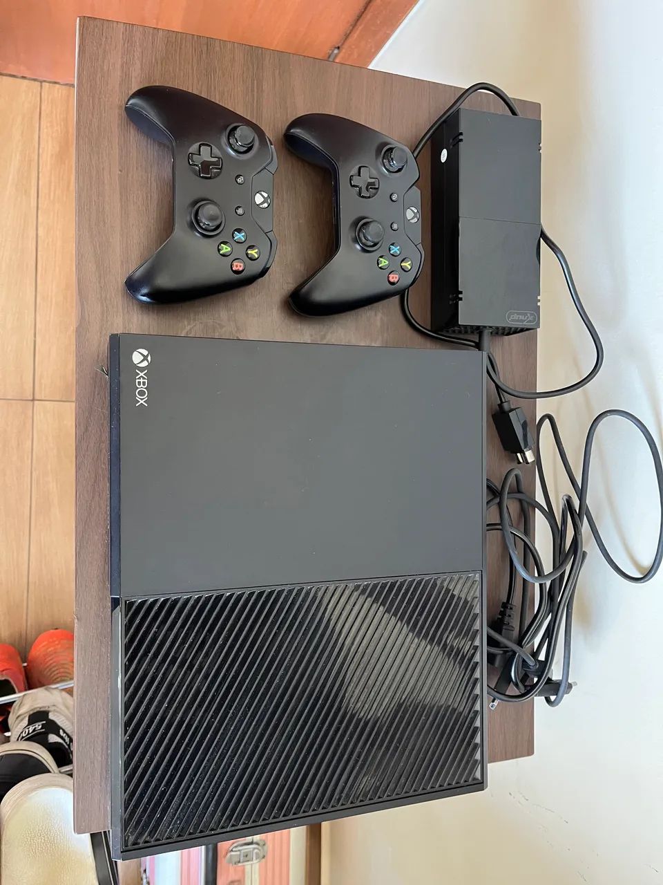 Xbox One 500gb 2 controles  - Foto 2