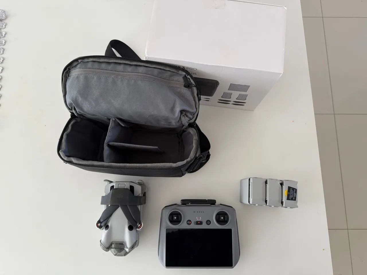 Drone DJI Mini 4 PRO con kit FLY MORE PLUS - Foto 5
