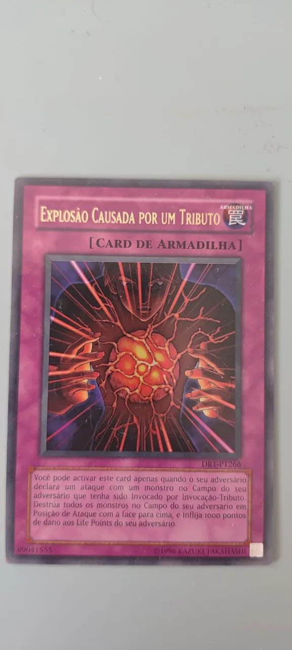 Carta Yugioh explosão causada por um tributo