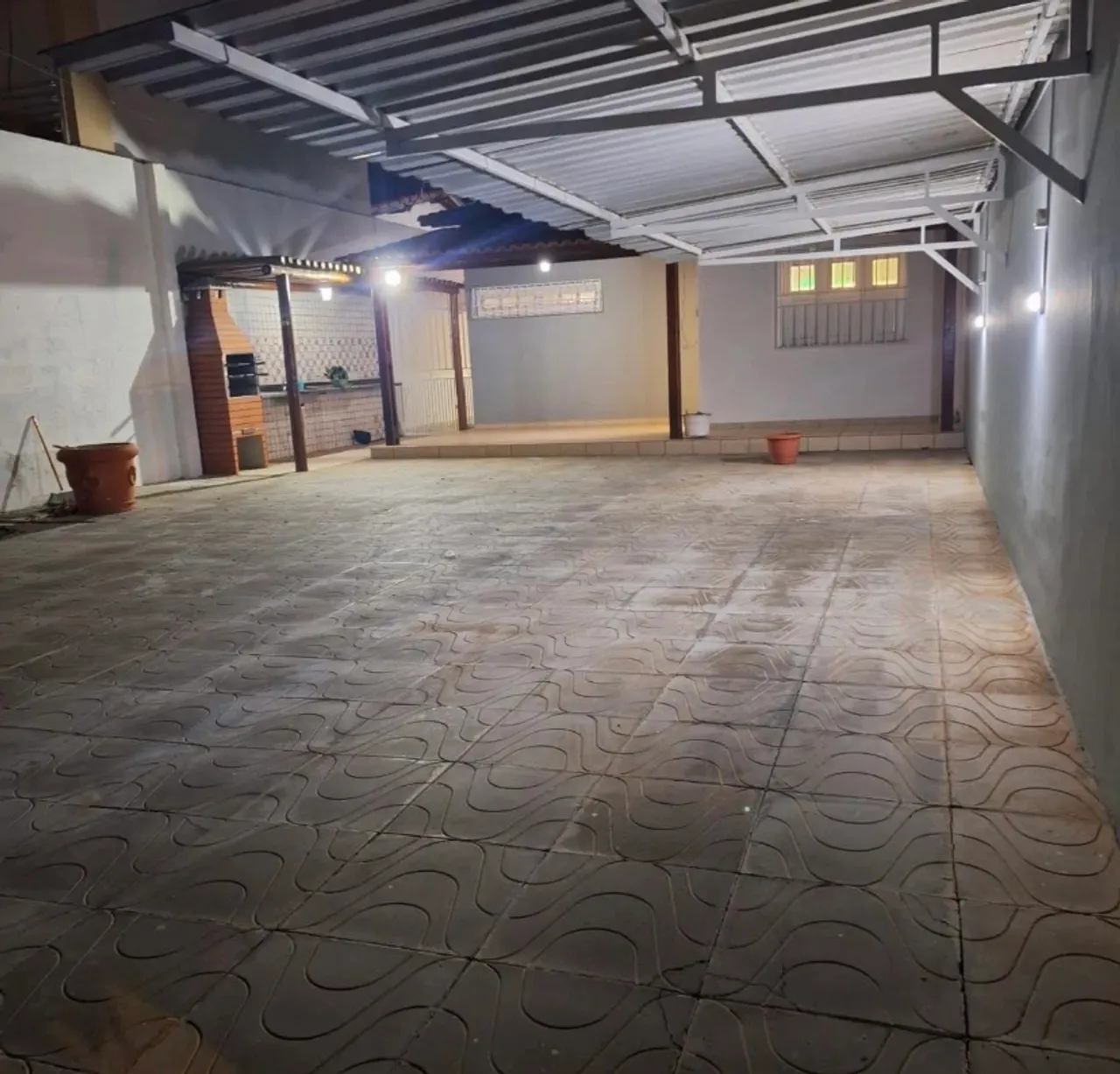 Casa à Venda em Campo Grande- Recife 