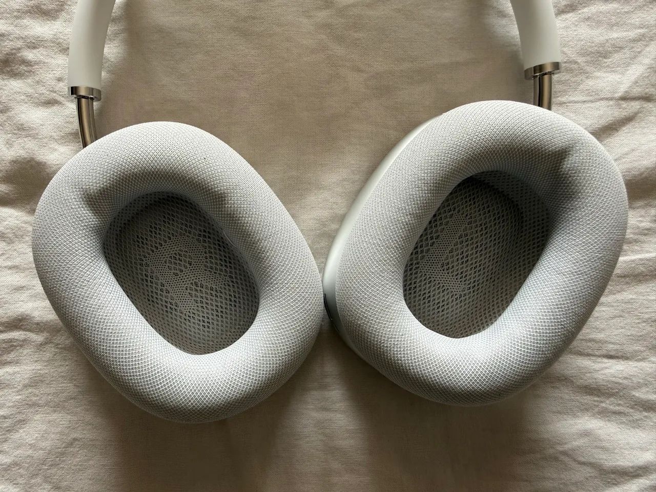 AirPods Max ホワイト Apple Airpods MAX - Fone de ouvido Over Ear - Bluetooth - Prata