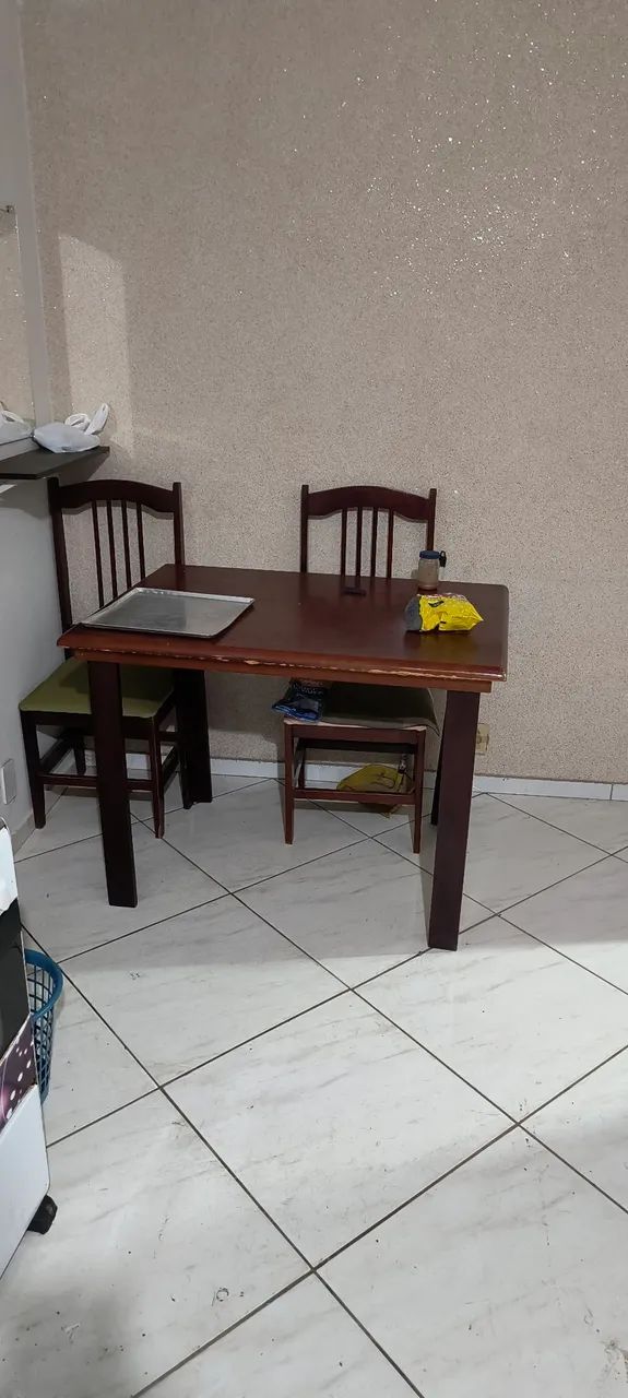 Mesa + 4 cadeiras 64573992219265120