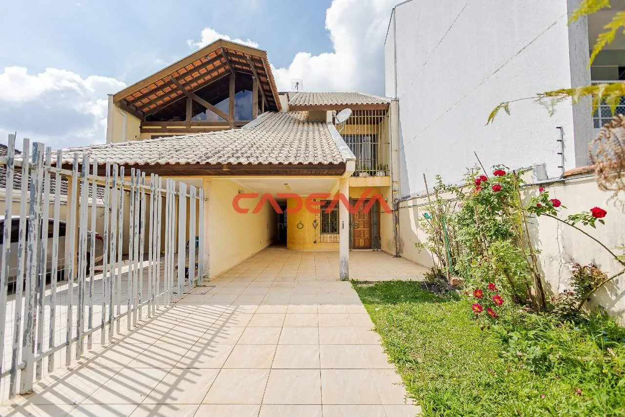Sobrado com 3 quartos e 3 vagas para aluguel no São Braz