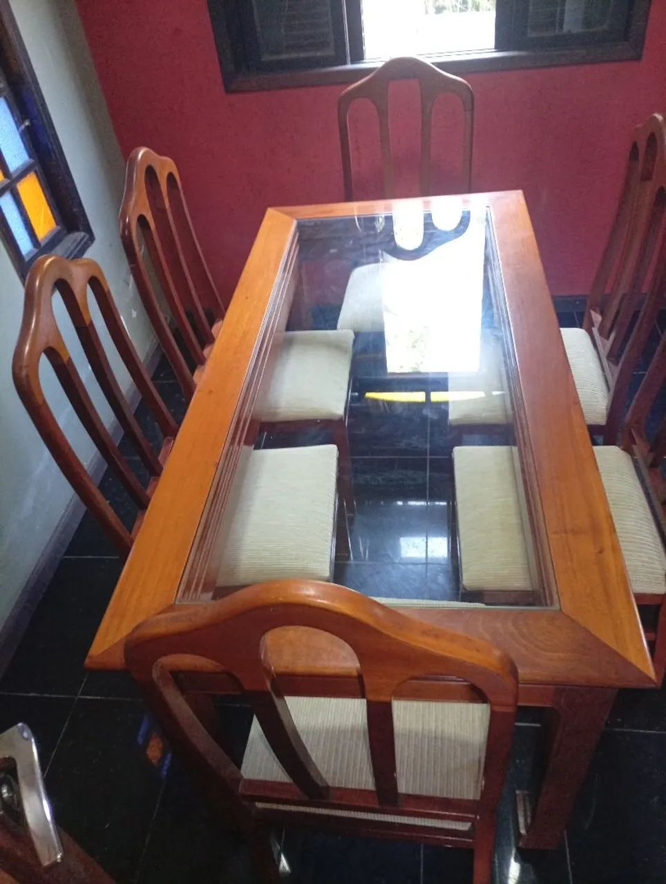 Mesa retangular tampo de vidro com seis cadeiras  - Foto 5