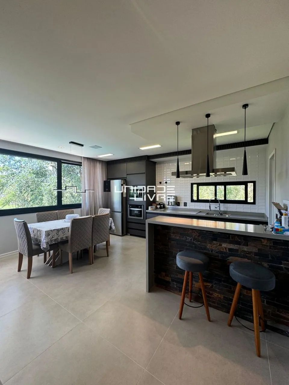 Excelente casa no condomínio Aruã Brisas! - Foto 2