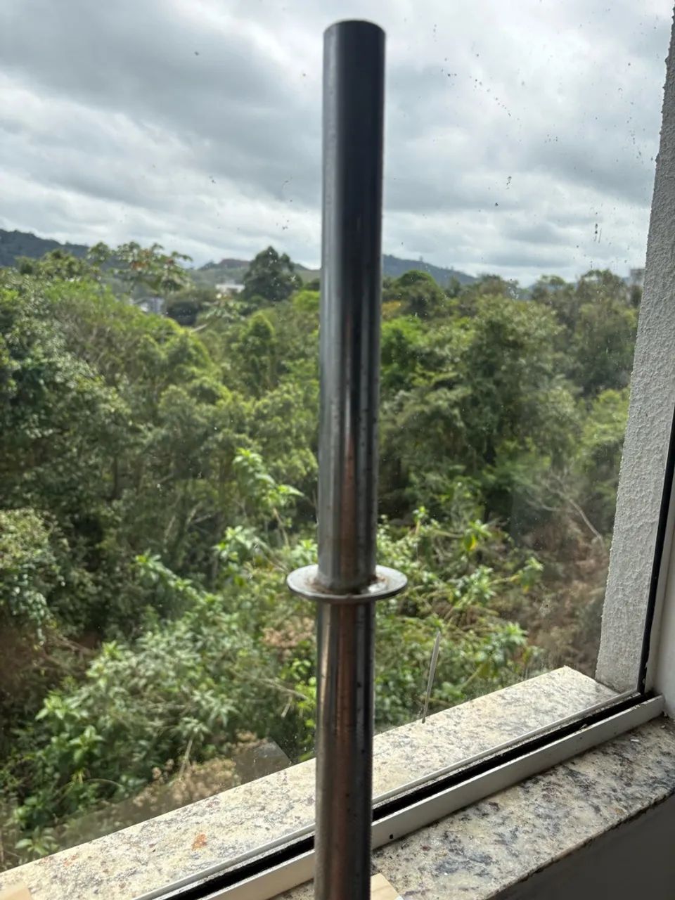 Halteres e barra fixa maciça  - Foto 5