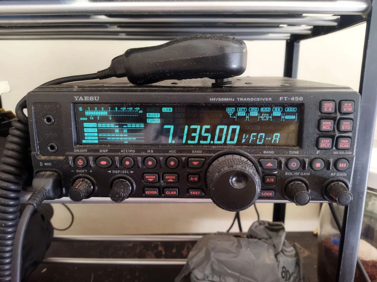 Radio yaesu ft450
