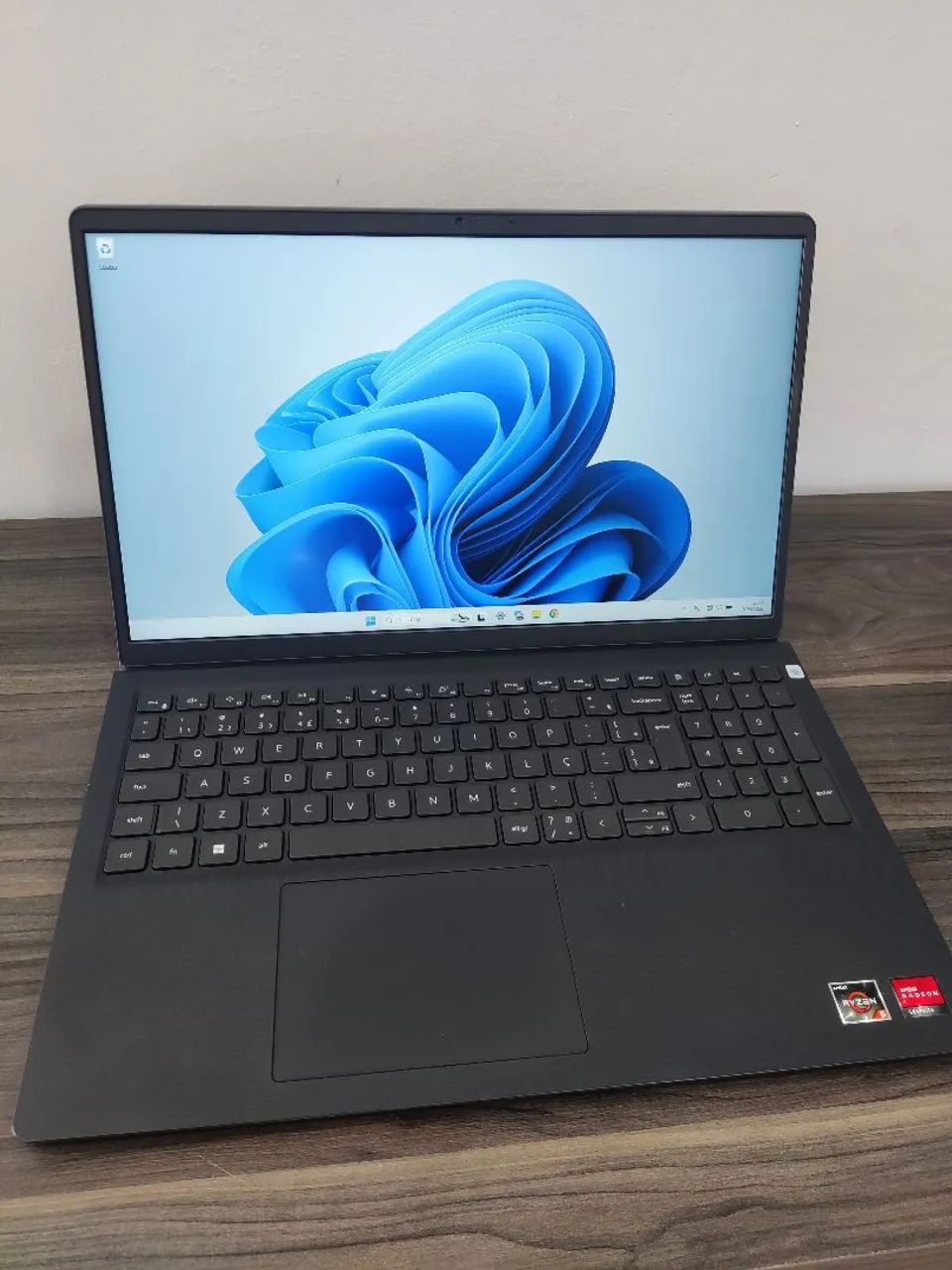 NOTEBOOK DELL VOSTRO 15 3515 - RYZEN 5 + SSD NVMe + FULL HD NOTEBOOK DELL VOSTRO 15 3515 - RYZEN 5 + SSD NVMe + FULL HD