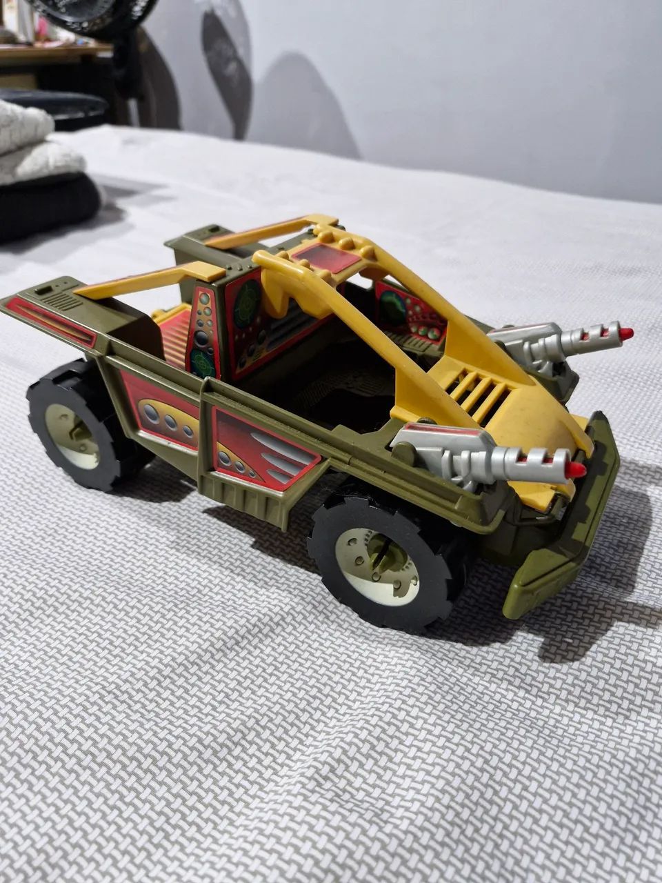 Brinquedo sos comandos - Foto 3
