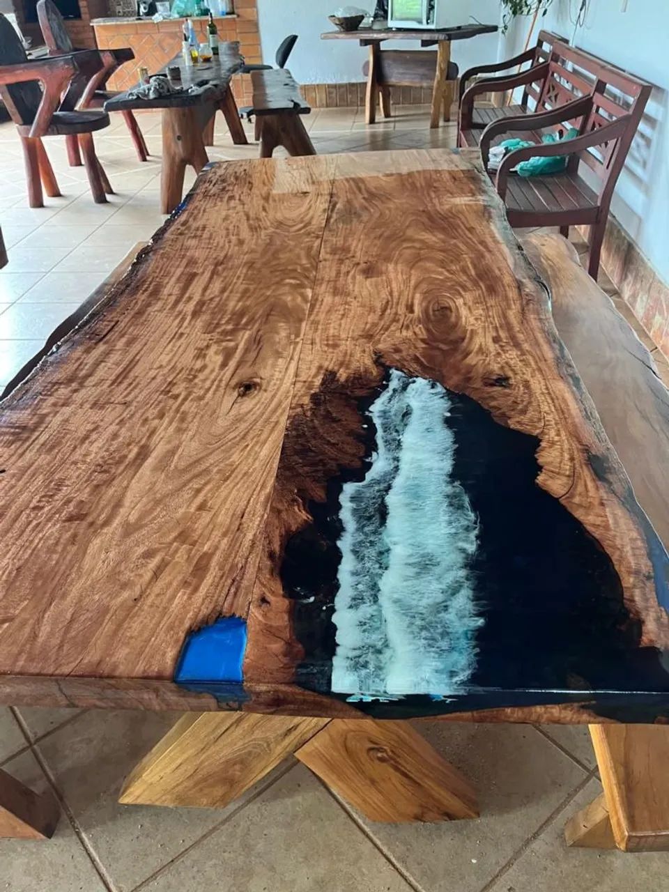 Mesa resinada 