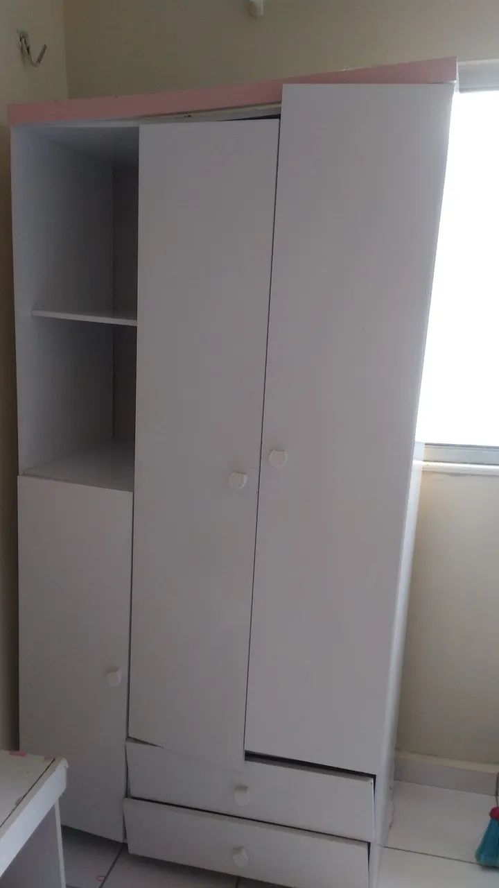 Guarda roupa infantil 