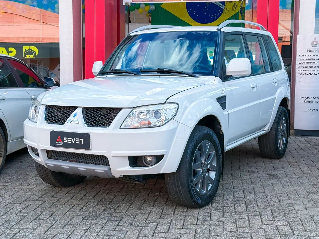 Mitsubishi Pajero 2014