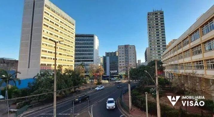 APARTAMENTO PARA ALUGAR NO CENTRO COM 03 QUARTOS, 01 SUÍTE E 02 BANHEIROS - Foto 2