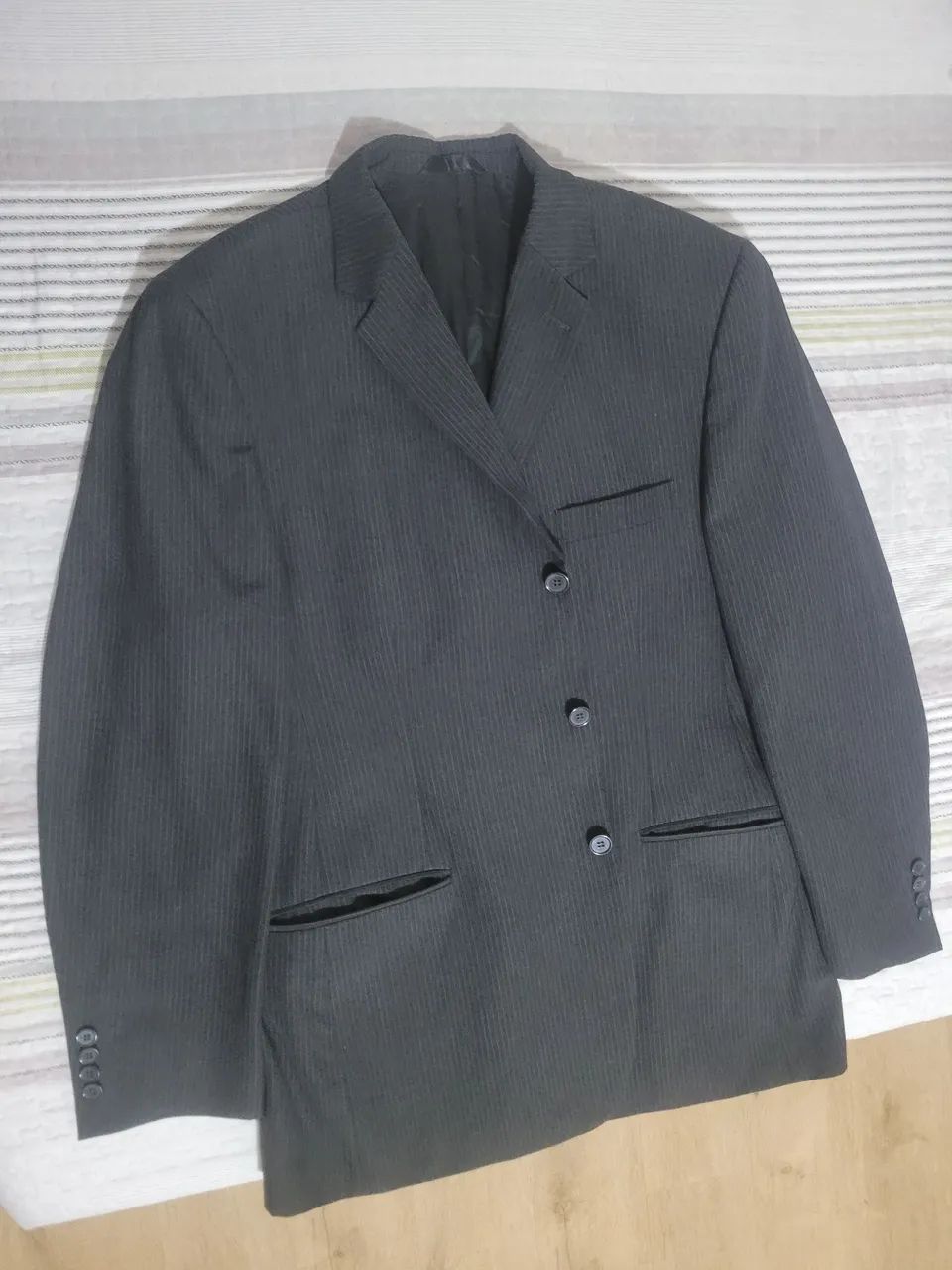 Terno cinza tamanho 54(com calça)