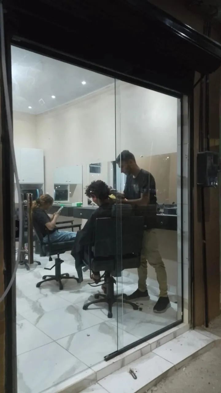 BARBEARIA / SALÃO MONTADO, COM DUAS CADEIRAS PROX AUGUSTO MONTENEGRO - Foto 5