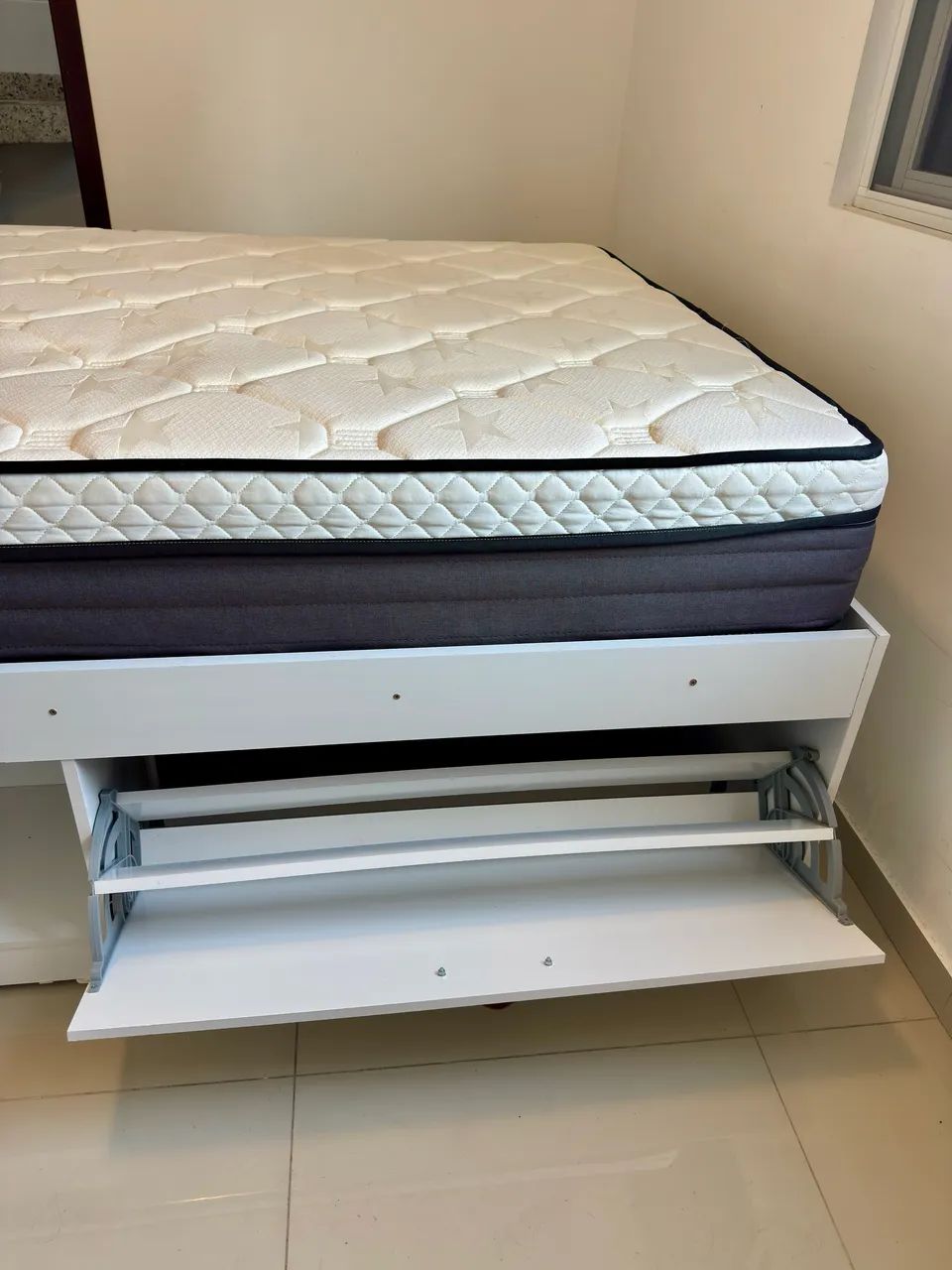 Guarda roupas e cama de casal - Foto 2