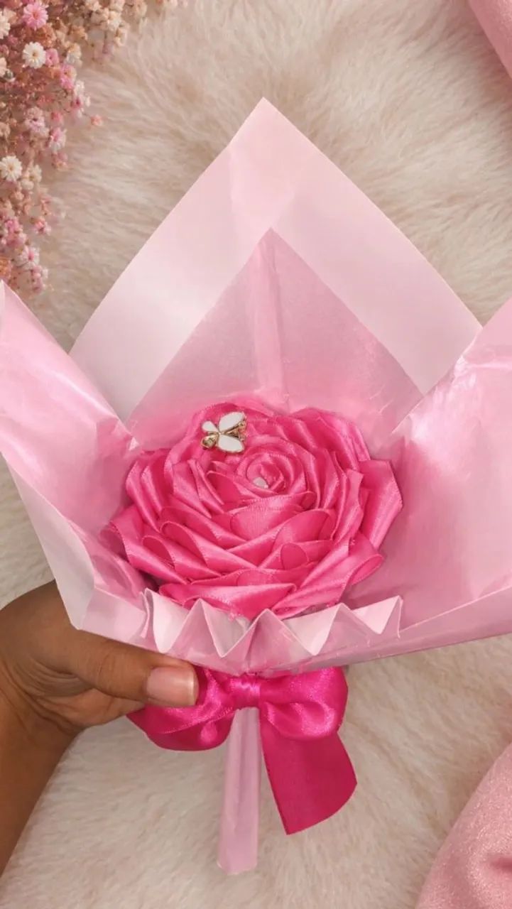 Flor de cetim